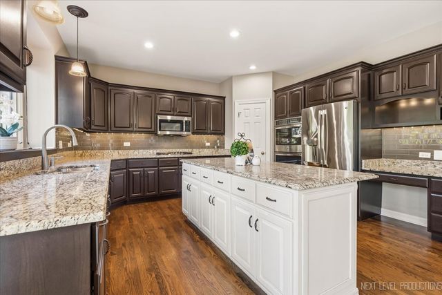 2308 Hancock Court, Naperville, IL 60564