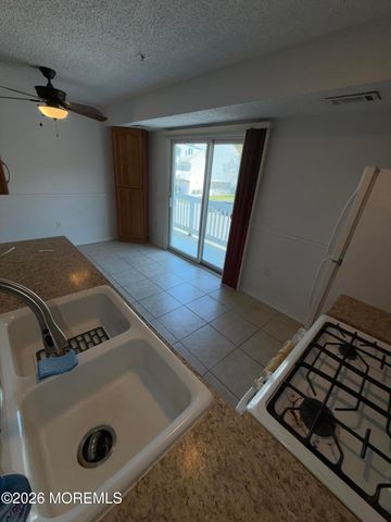 1113 Scarlet Oak Avenue, Toms River, NJ 08755