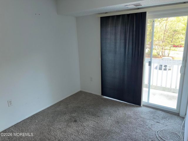 1113 Scarlet Oak Avenue, Toms River, NJ 08755