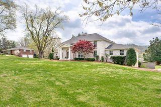 1937 Shamrock Dr, Brentwood, TN 37027