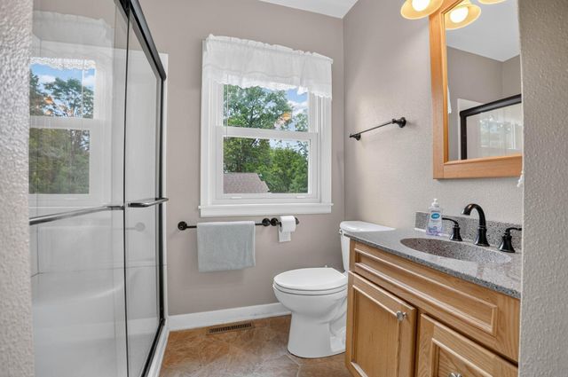 3911 S Main Street, Cedar Falls, IA 50613