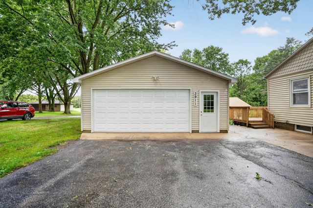 3911 S Main Street, Cedar Falls, IA 50613