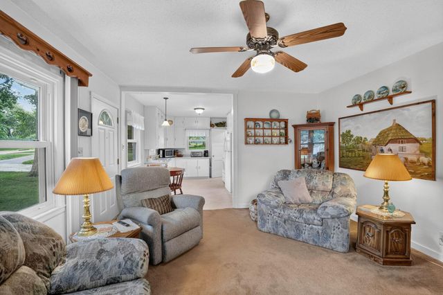 3911 S Main Street, Cedar Falls, IA 50613