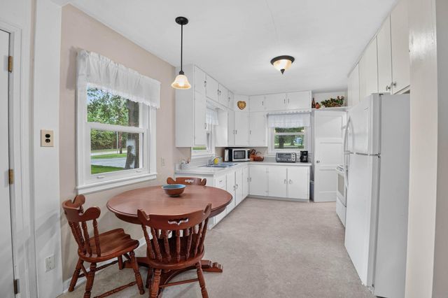3911 S Main Street, Cedar Falls, IA 50613