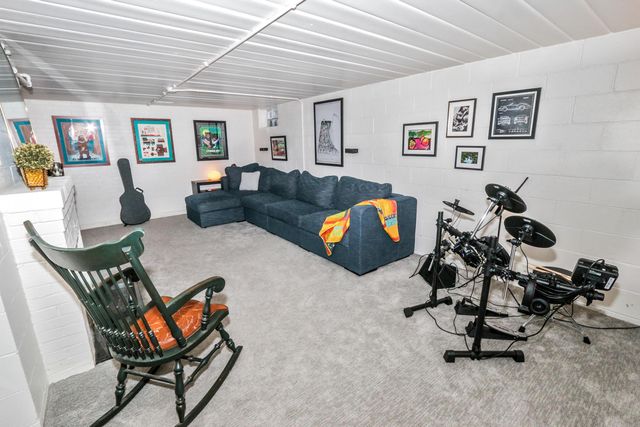 488 Stanbery Avenue, Columbus, OH 43209