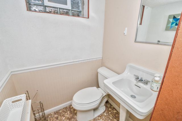 488 Stanbery Avenue, Columbus, OH 43209