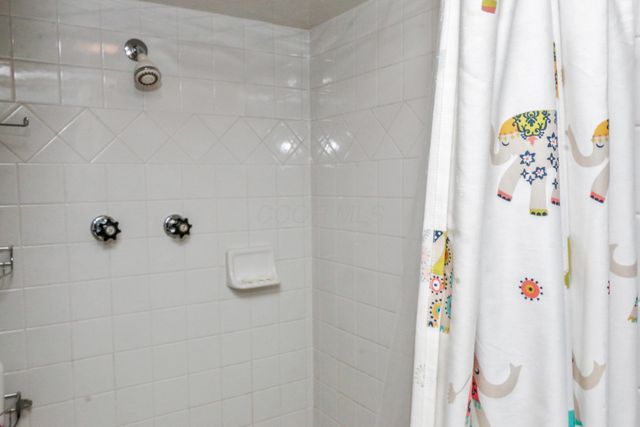 488 Stanbery Avenue, Columbus, OH 43209