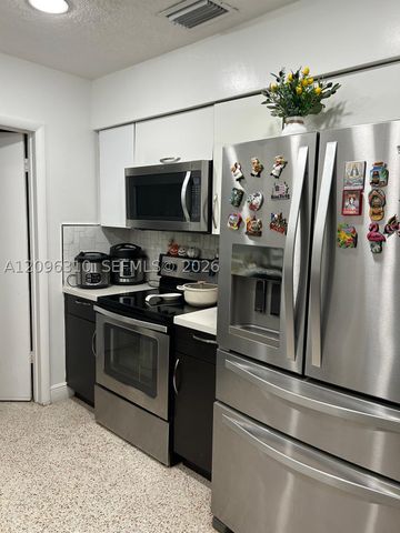 6355 SW 23rd St, Miami, FL 33155