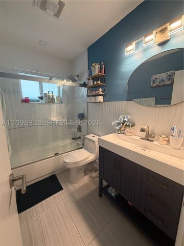 6355 SW 23rd St, Miami, FL 33155