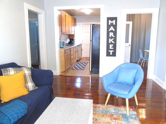 2372 Sorentrue Avenue, North Charleston, SC 29405