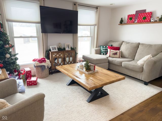 8902 Royal Meadow Drive, Indianapolis, IN 46217