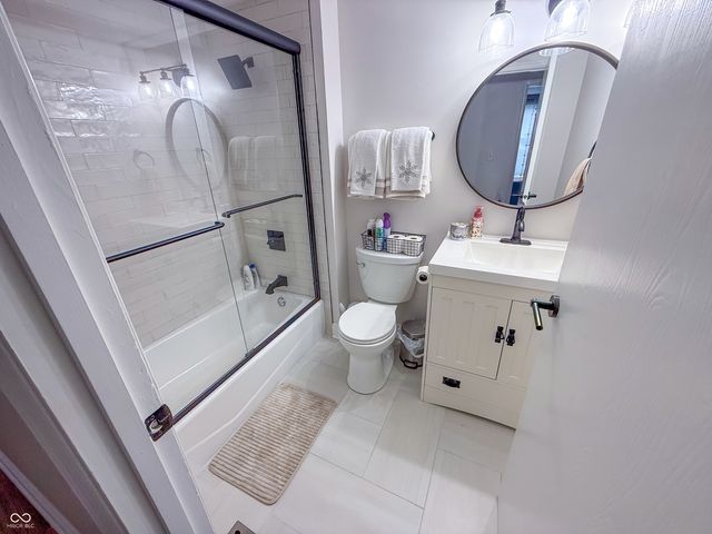 8902 Royal Meadow Drive, Indianapolis, IN 46217