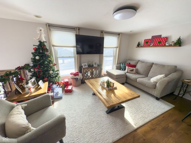 8902 Royal Meadow Drive, Indianapolis, IN 46217