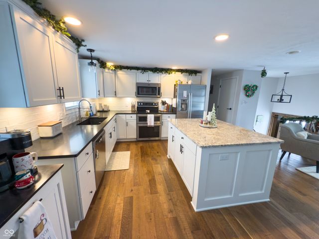 8902 Royal Meadow Drive, Indianapolis, IN 46217