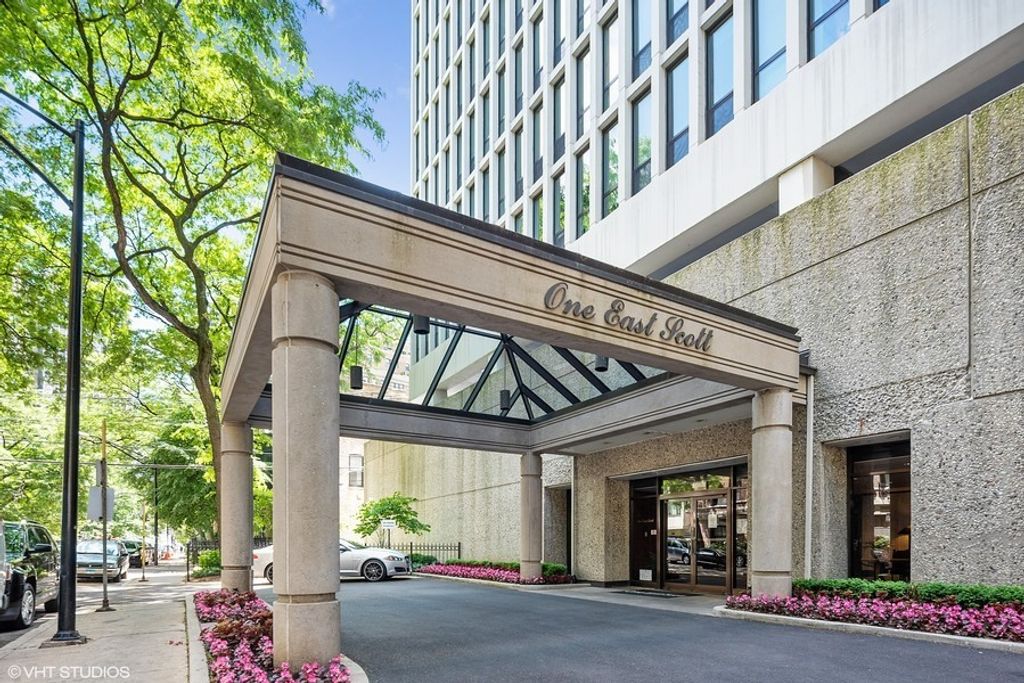 1 E Scott Street 1002, Chicago, IL 60610