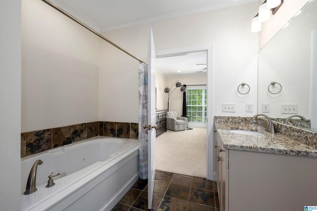 3038 Massey Rd Apt 406, Vestavia Hills, AL 35216