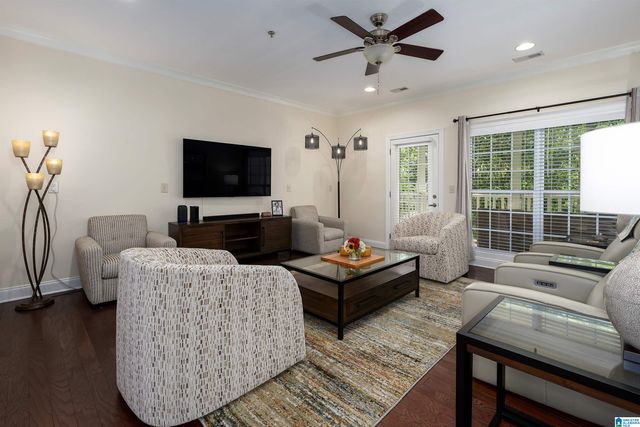 3038 Massey Rd Apt 406, Vestavia Hills, AL 35216