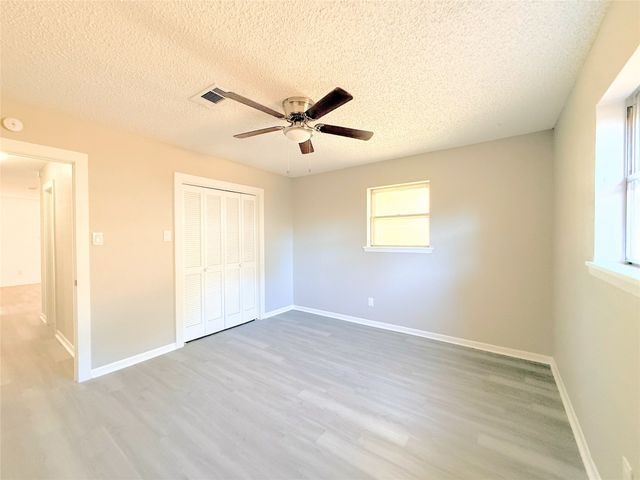 905 Seymore Circle, Denison, TX 75020