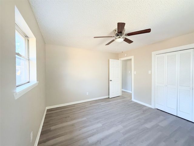905 Seymore Circle, Denison, TX 75020