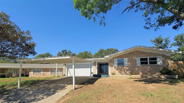 905 Seymore Circle, Denison, TX 75020