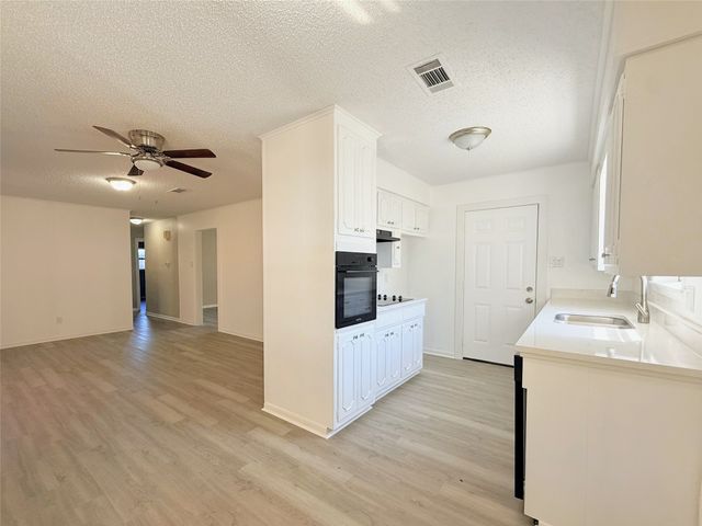 905 Seymore Circle, Denison, TX 75020
