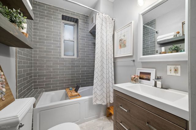 2621 W Haddon Street, Chicago, IL 60622
