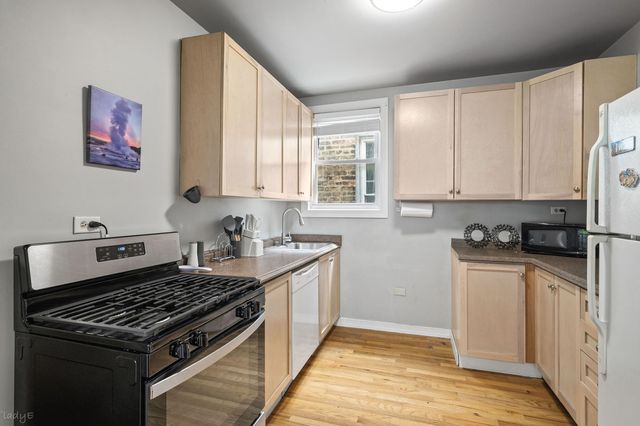 2621 W Haddon Street, Chicago, IL 60622