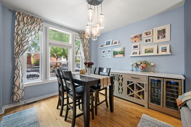 2621 W Haddon Street, Chicago, IL 60622