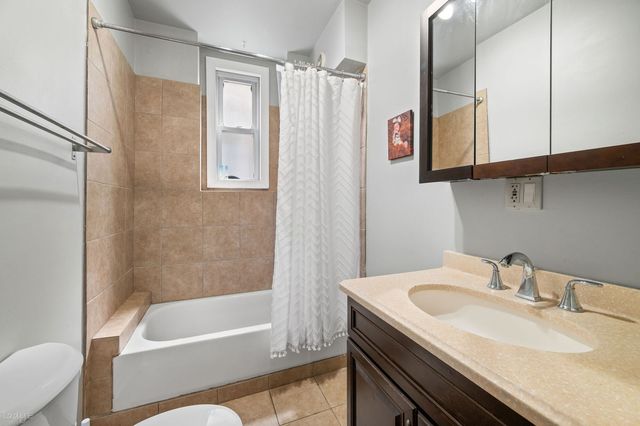 2621 W Haddon Street, Chicago, IL 60622