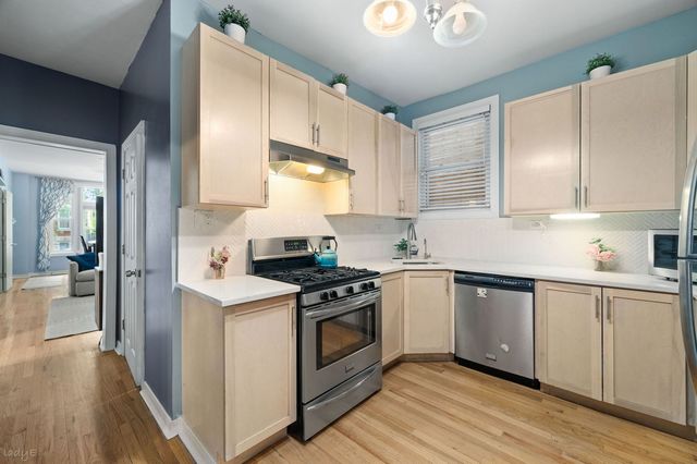 2621 W Haddon Street, Chicago, IL 60622