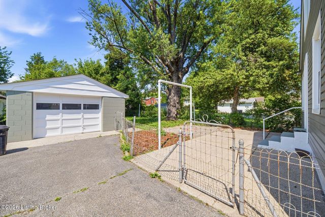 1246 Milton St, Louisville, KY 40217