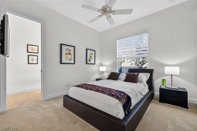 12095 WICKLOW LN, Naples, FL 34120