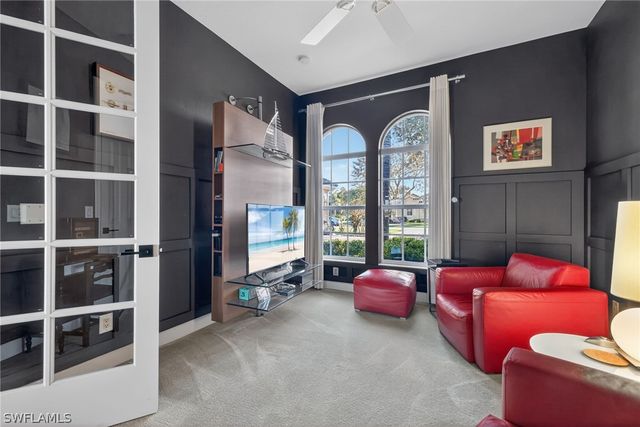 12095 WICKLOW LN, Naples, FL 34120