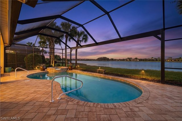 12095 WICKLOW LN, Naples, FL 34120