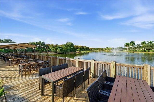 12095 WICKLOW LN, Naples, FL 34120