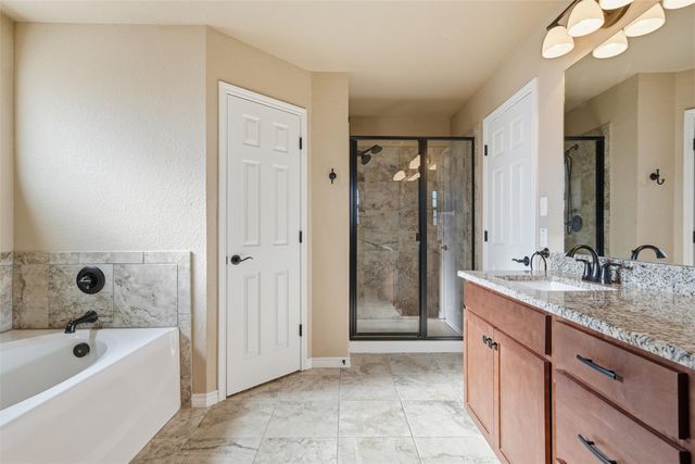 37 Buckskin Loop, Morgans Point Resort, TX 76513