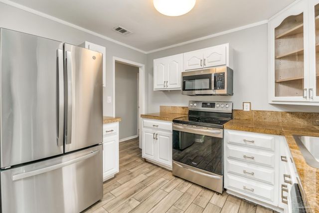 5788 Washington St, Milton, FL 32570