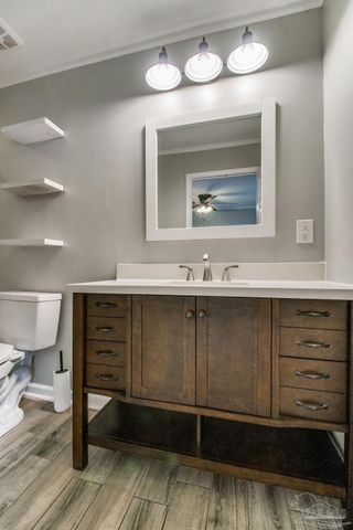 5788 Washington St, Milton, FL 32570