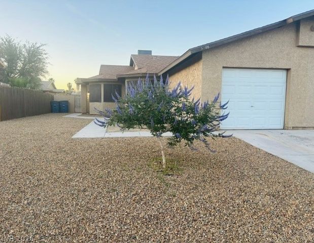 5788 Sea Breeze Avenue, Las Vegas, NV 89110