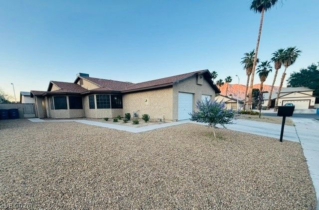 5788 Sea Breeze Avenue, Las Vegas, NV 89110