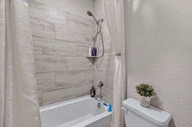 2814 Grand Lookout Lane, Arlington, TX 76001