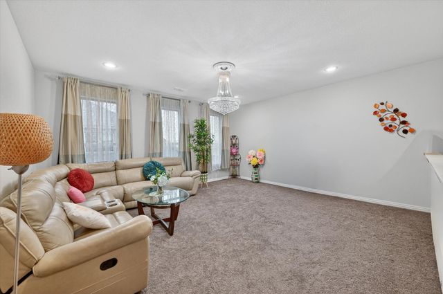2814 Grand Lookout Lane, Arlington, TX 76001