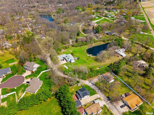 135 BESSLER LAKE Drive, Groveland, IL 61535