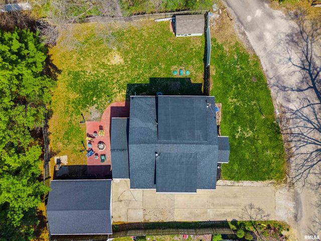 135 BESSLER LAKE Drive, Groveland, IL 61535