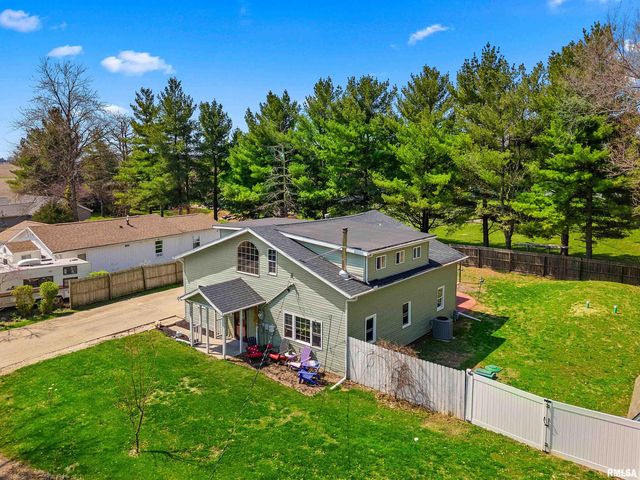 135 BESSLER LAKE Drive, Groveland, IL 61535