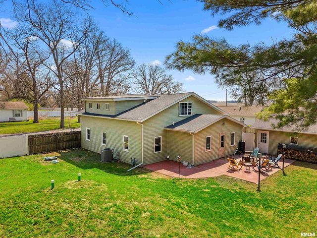 135 BESSLER LAKE Drive, Groveland, IL 61535