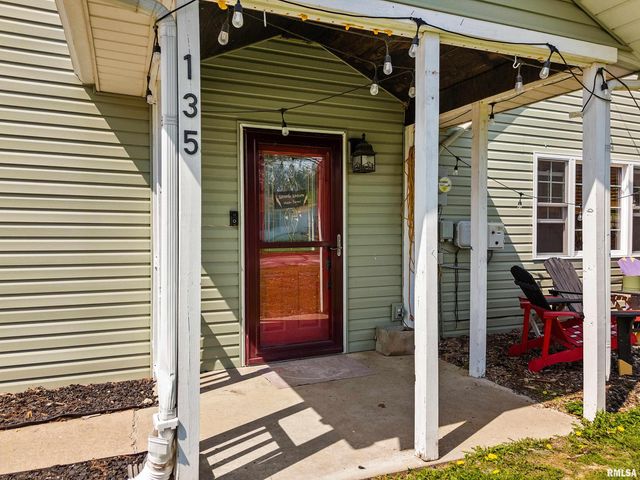 135 BESSLER LAKE Drive, Groveland, IL 61535