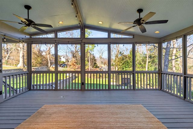 1116 Brookmeade Dr, Nashville, TN 37204