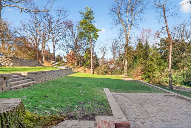 1116 Brookmeade Dr, Nashville, TN 37204
