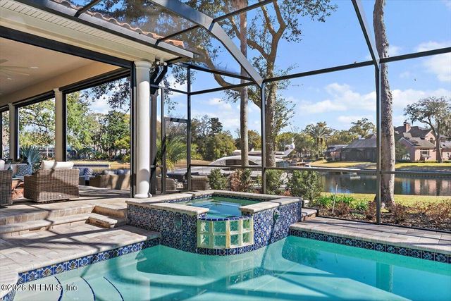 821 QUEENS HARBOR Boulevard, Jacksonville, FL 32225